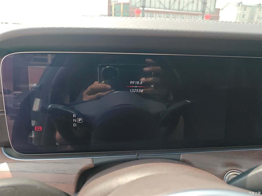 Mercedes-Benz E-Class, 2019 12