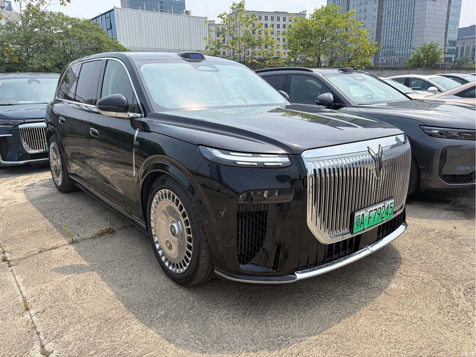 Voyah Taishan, 2025 3