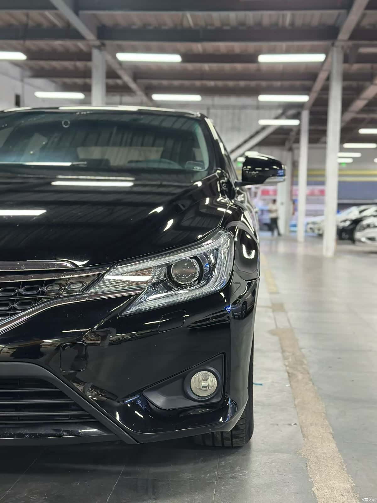 Toyota 2.5V, 2017 2
