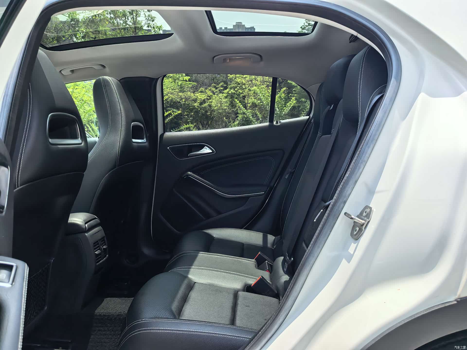 Mercedes-Benz GLA, 2018 8