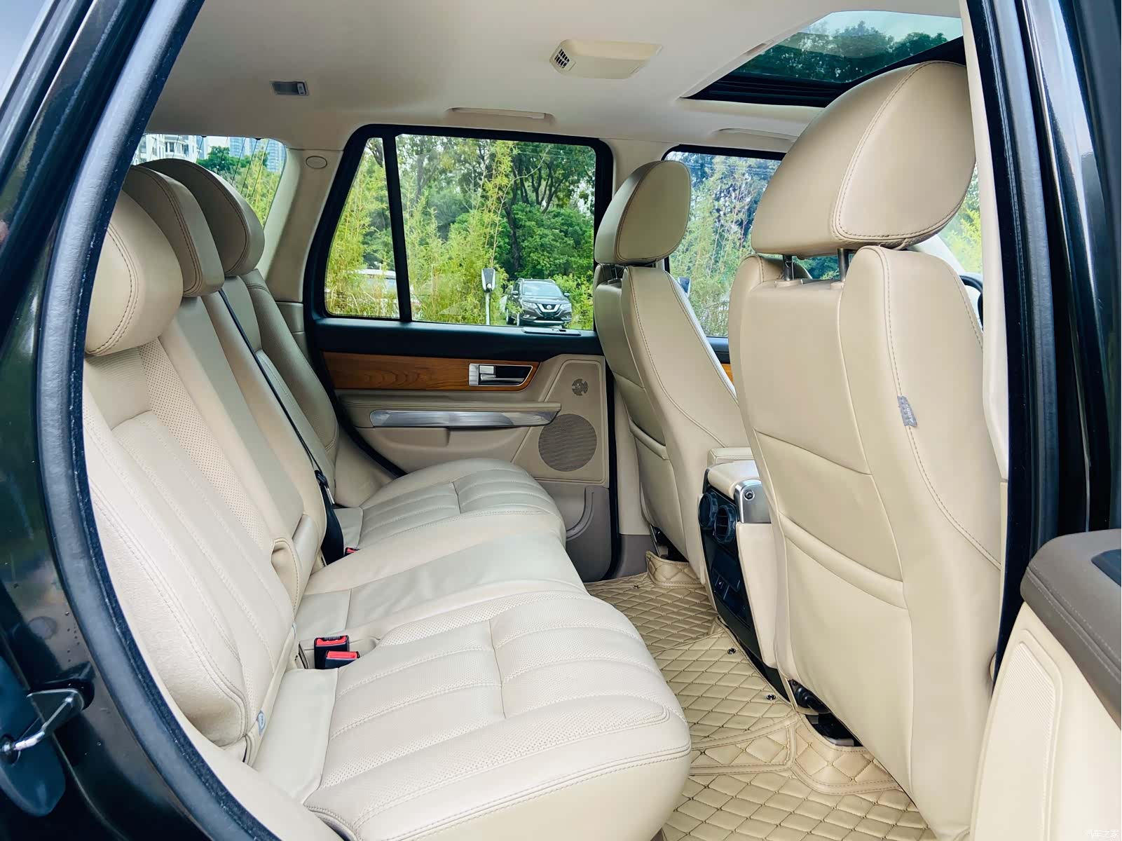 Land Rover Range Rover, 2012 12