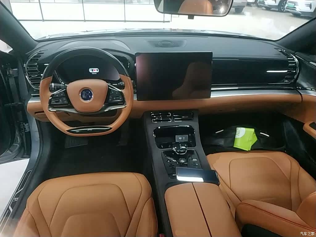 BYD Han, 2023 10