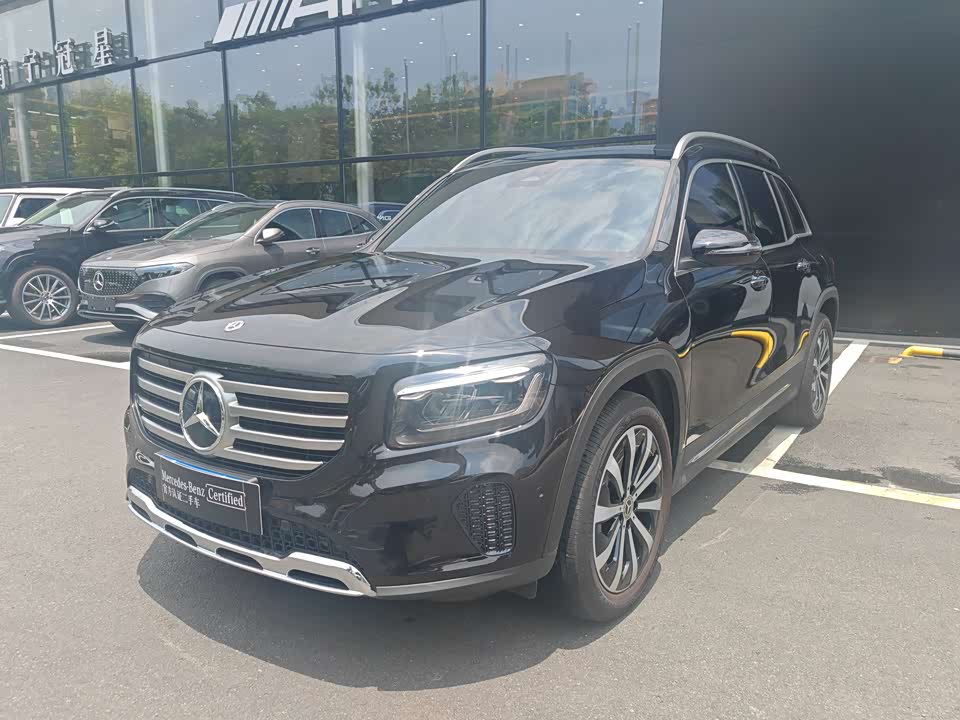 Mercedes-Benz GLB Mercedes-Benz GLB
