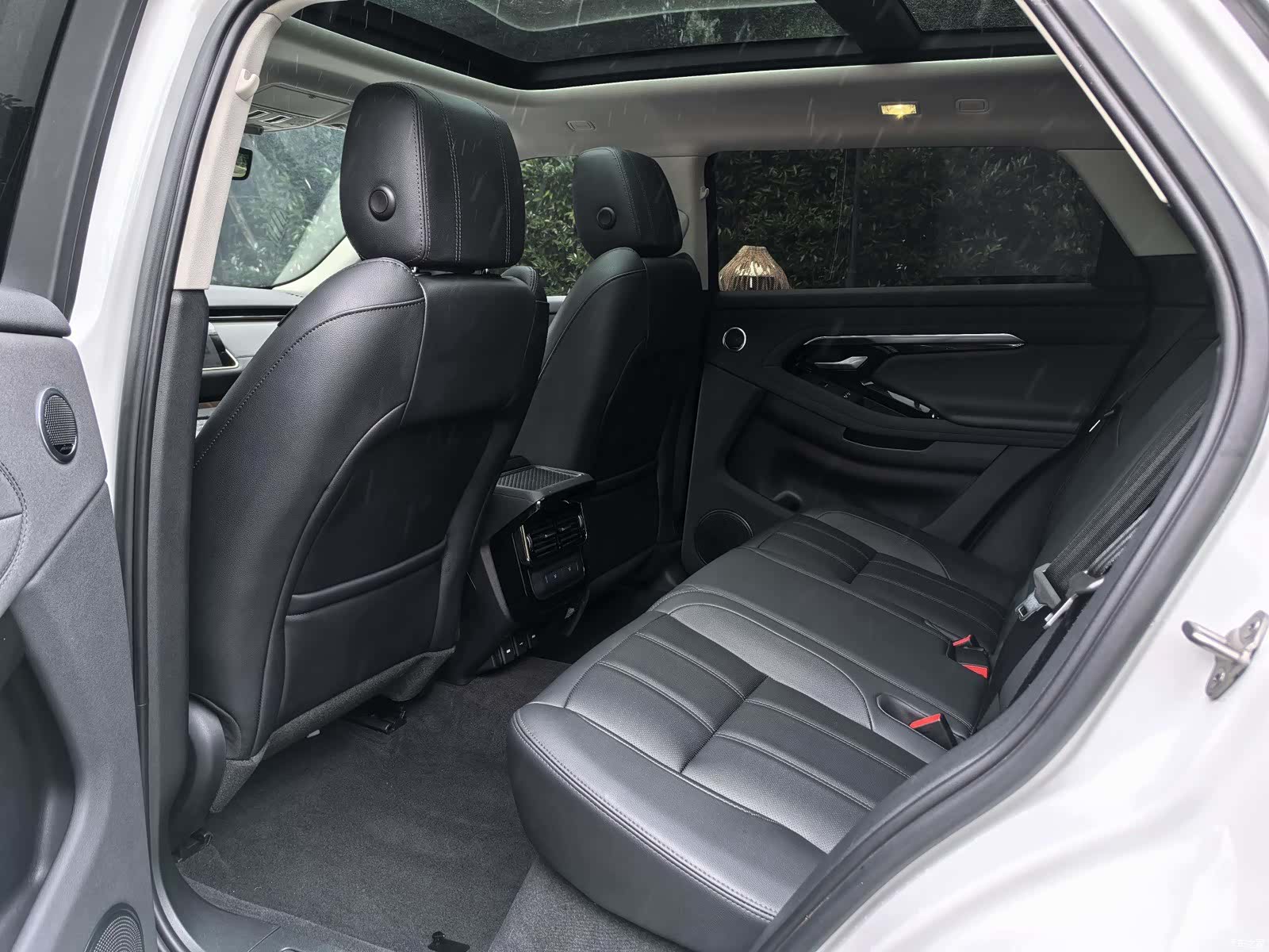 Land Rover Range Rover, 2023 все фото