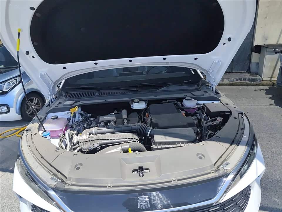 BYD Qin L BYD Qin L