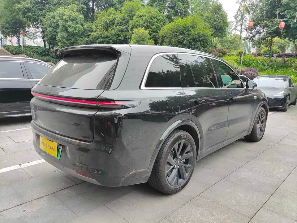 Li Auto Ideal L8