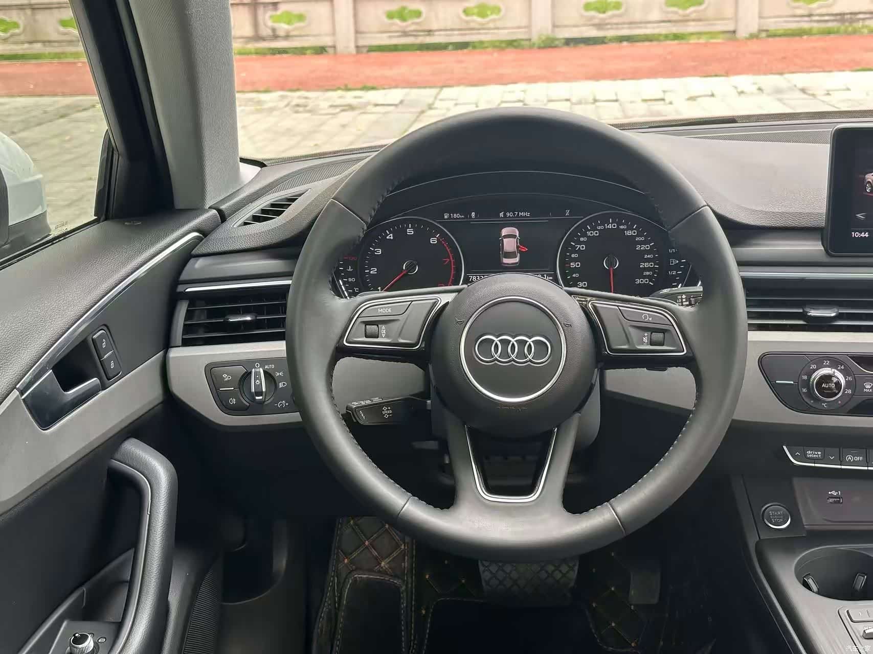 Audi A4L, 2018 10