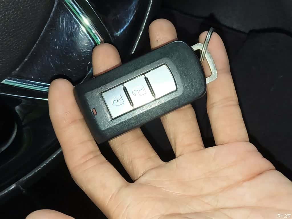Mitsubishi Outlander, 2018 9