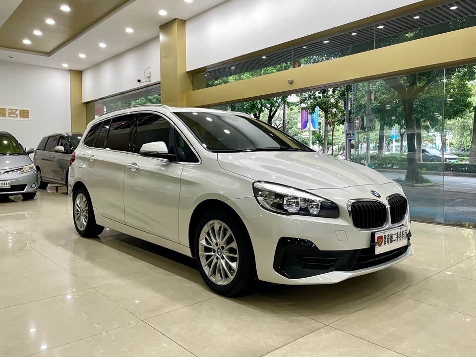 BMW 2 series multifunctional station wagon