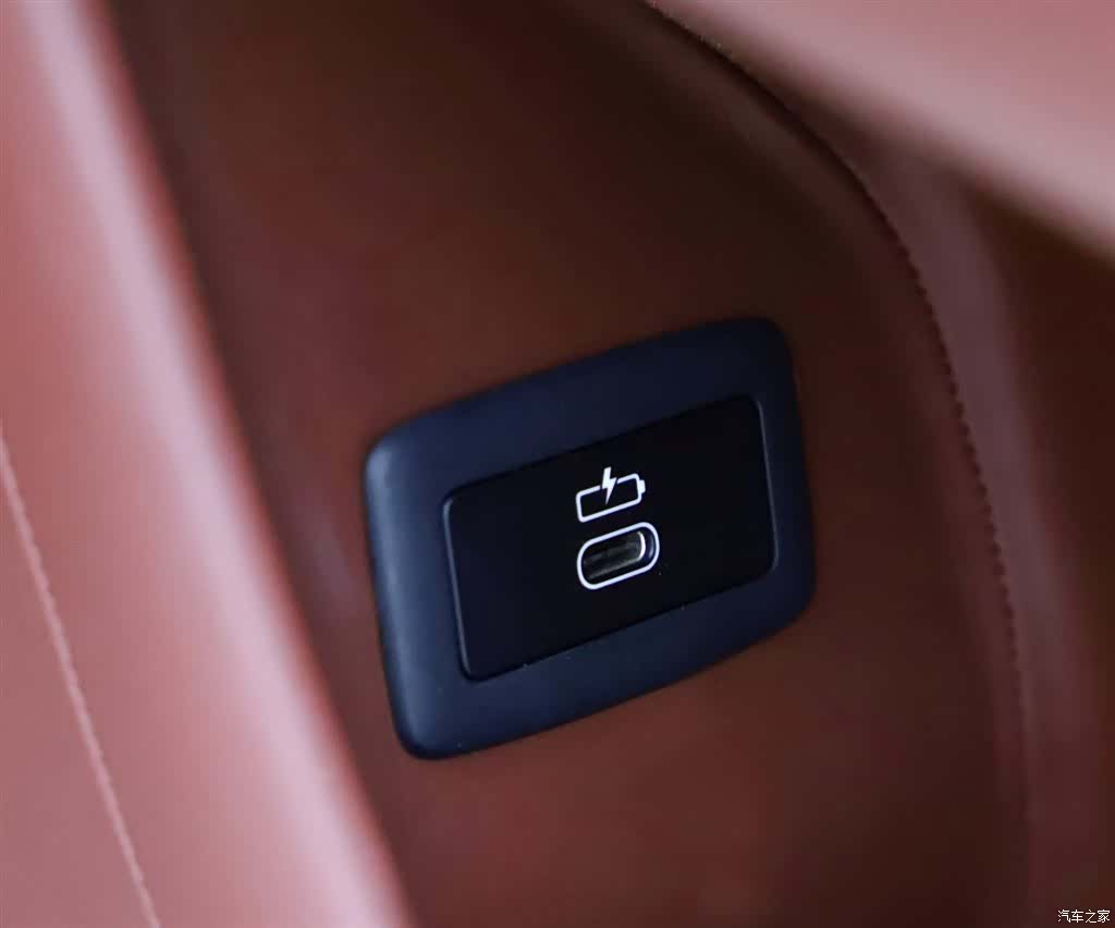 Rolls-Royce Ghost, 2021 24