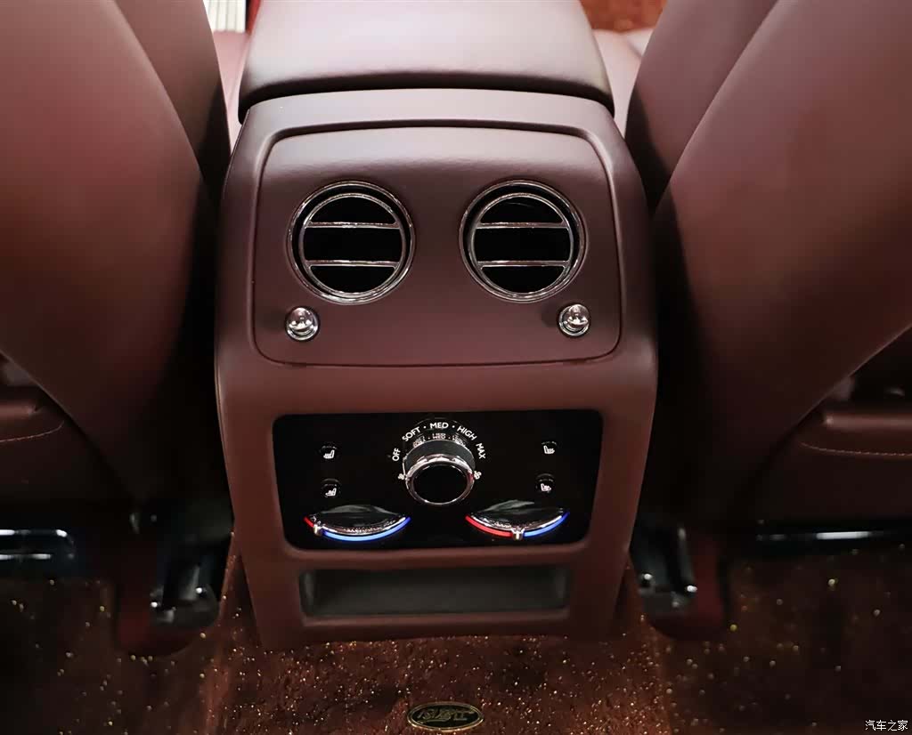 Rolls-Royce Ghost, 2021 15