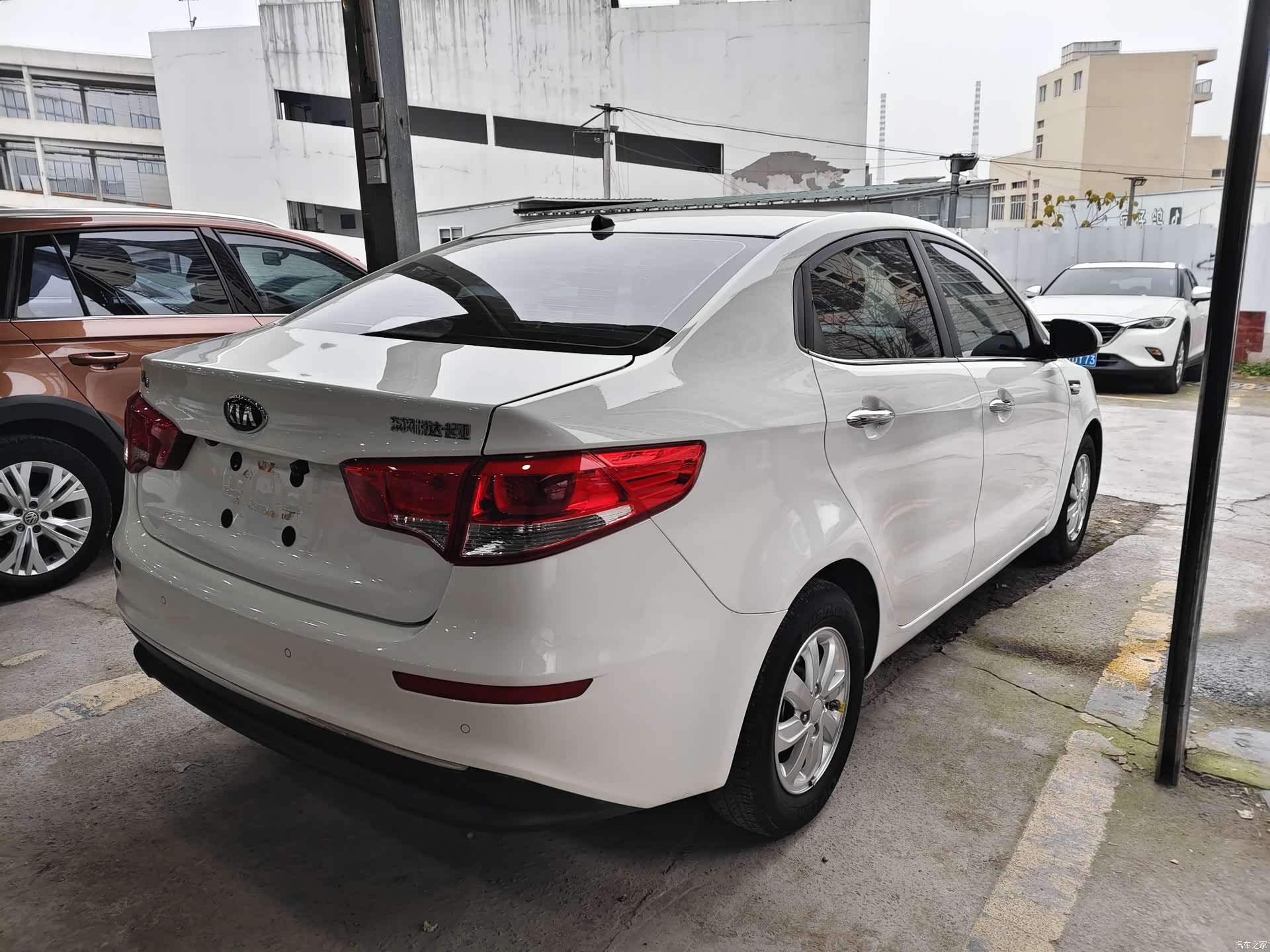 Kia K2, 2016 9