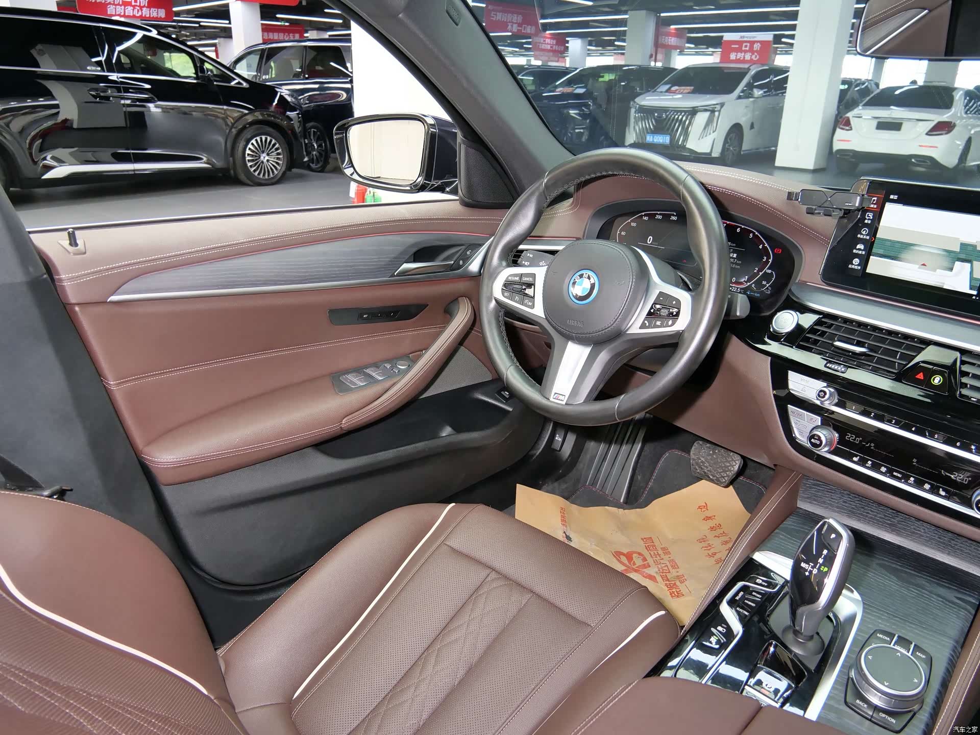 BMW 5 Series, 2022 14
