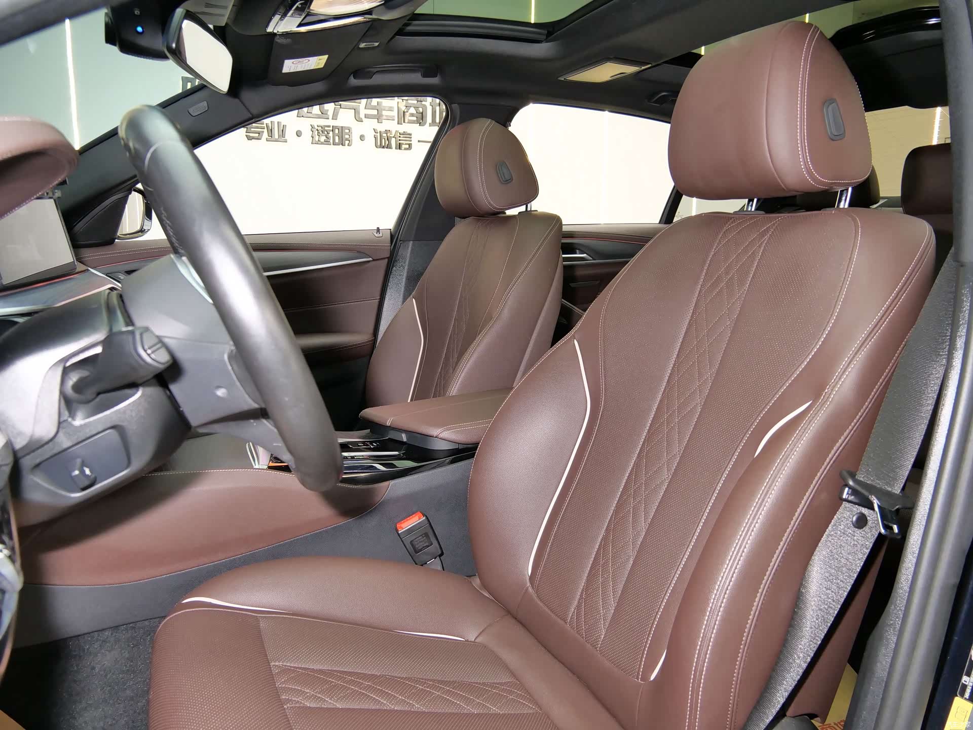 BMW 5 Series, 2022 9