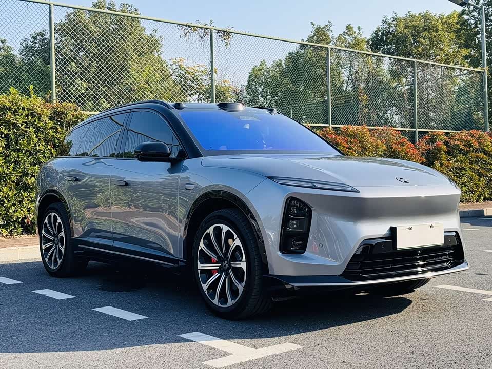 NIO ES6