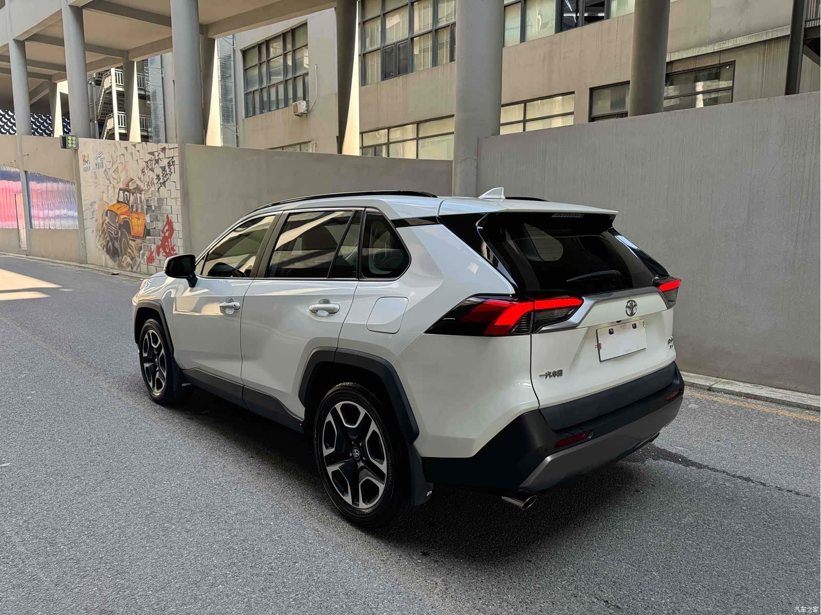 Toyota RAV4, 2020 4