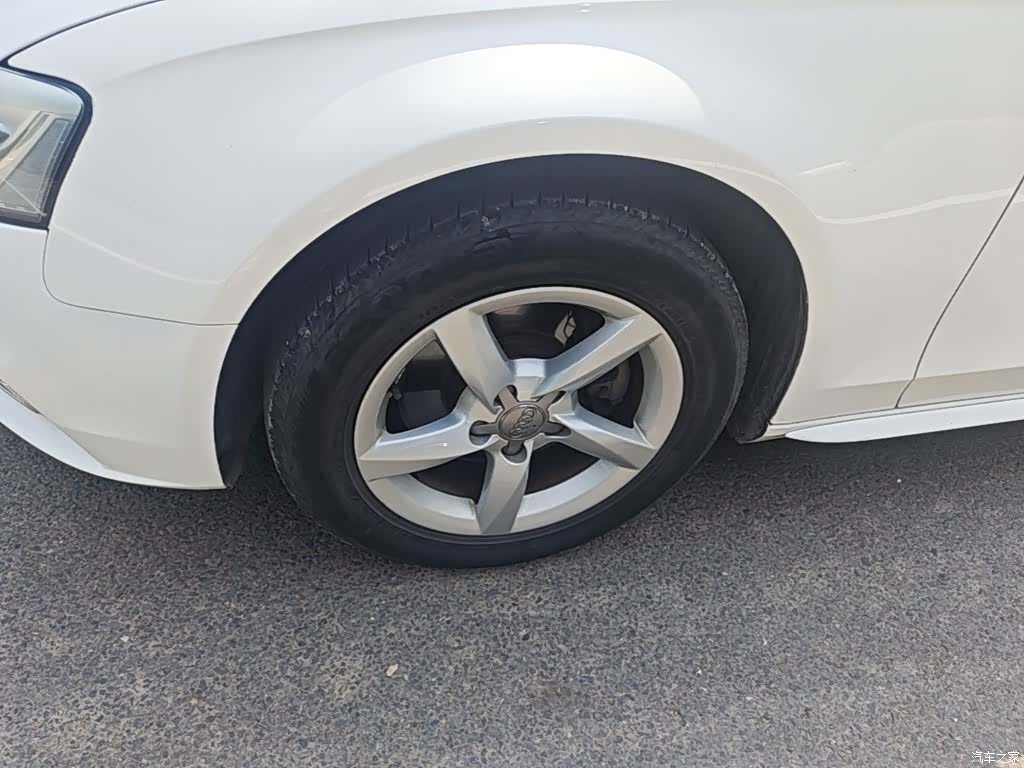 Audi A4L, 2014 23