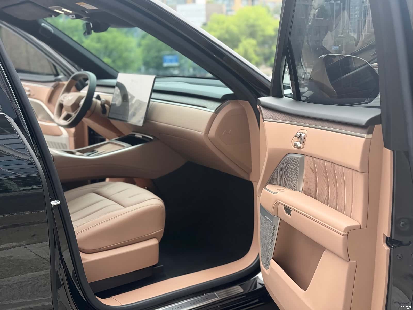 NIO L90, 2025 7