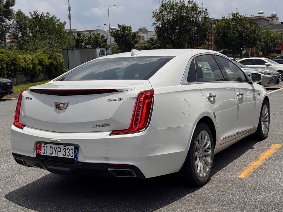 Cadillac XTS