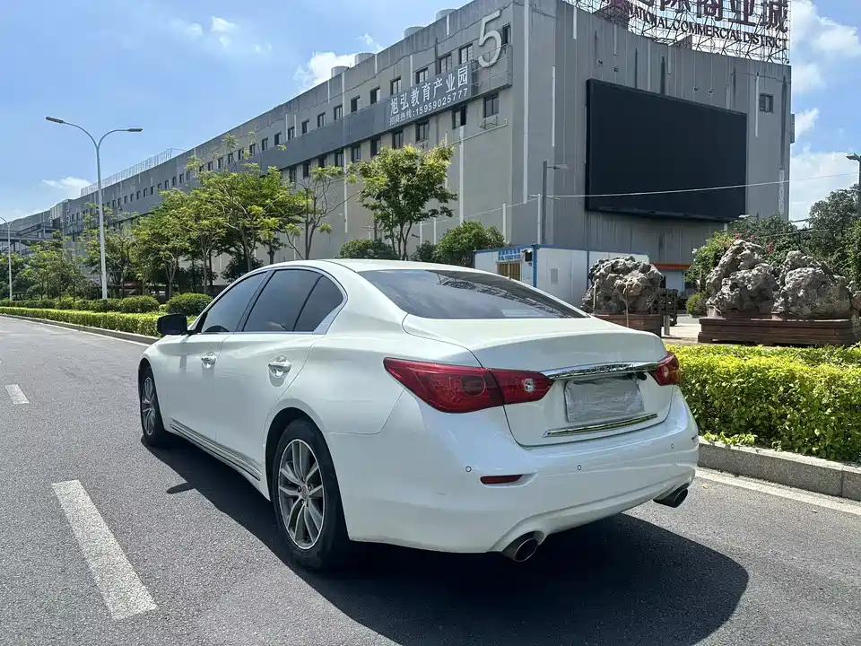 Infiniti Q50L Infiniti Q50L
