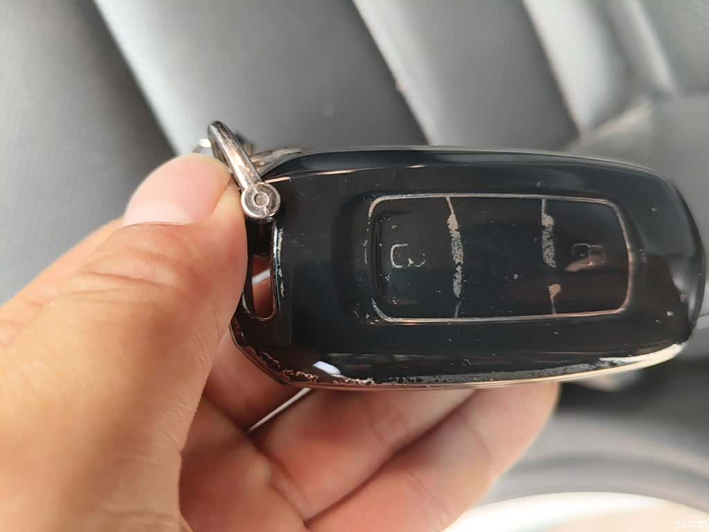 Geely Emgrand, 2017 9