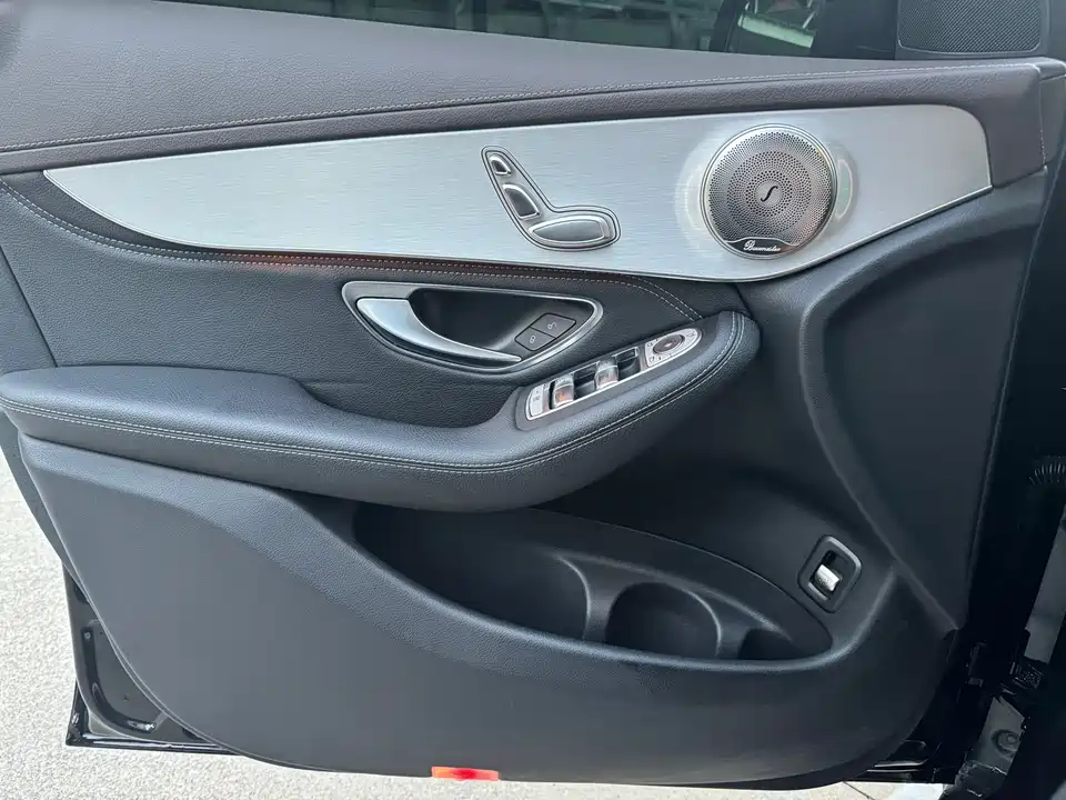 Mercedes-Benz GLC Mercedes-Benz GLC