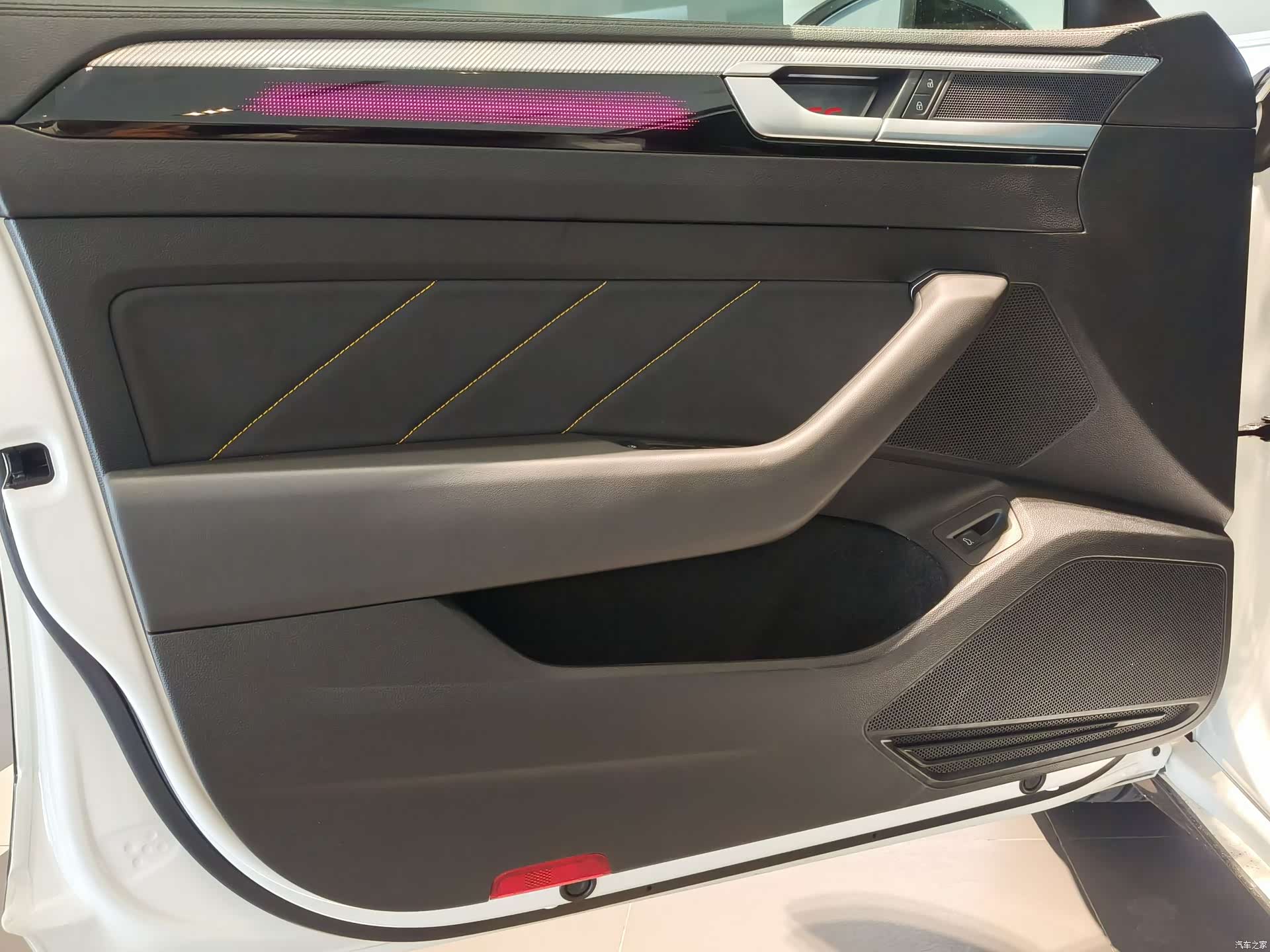 Volkswagen CC, 2025 9