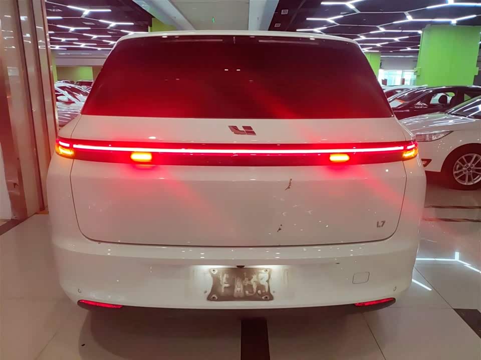 Li Auto Ideal L7