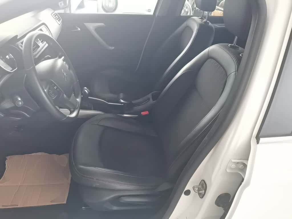 Citroen C3-XR, 2016 15