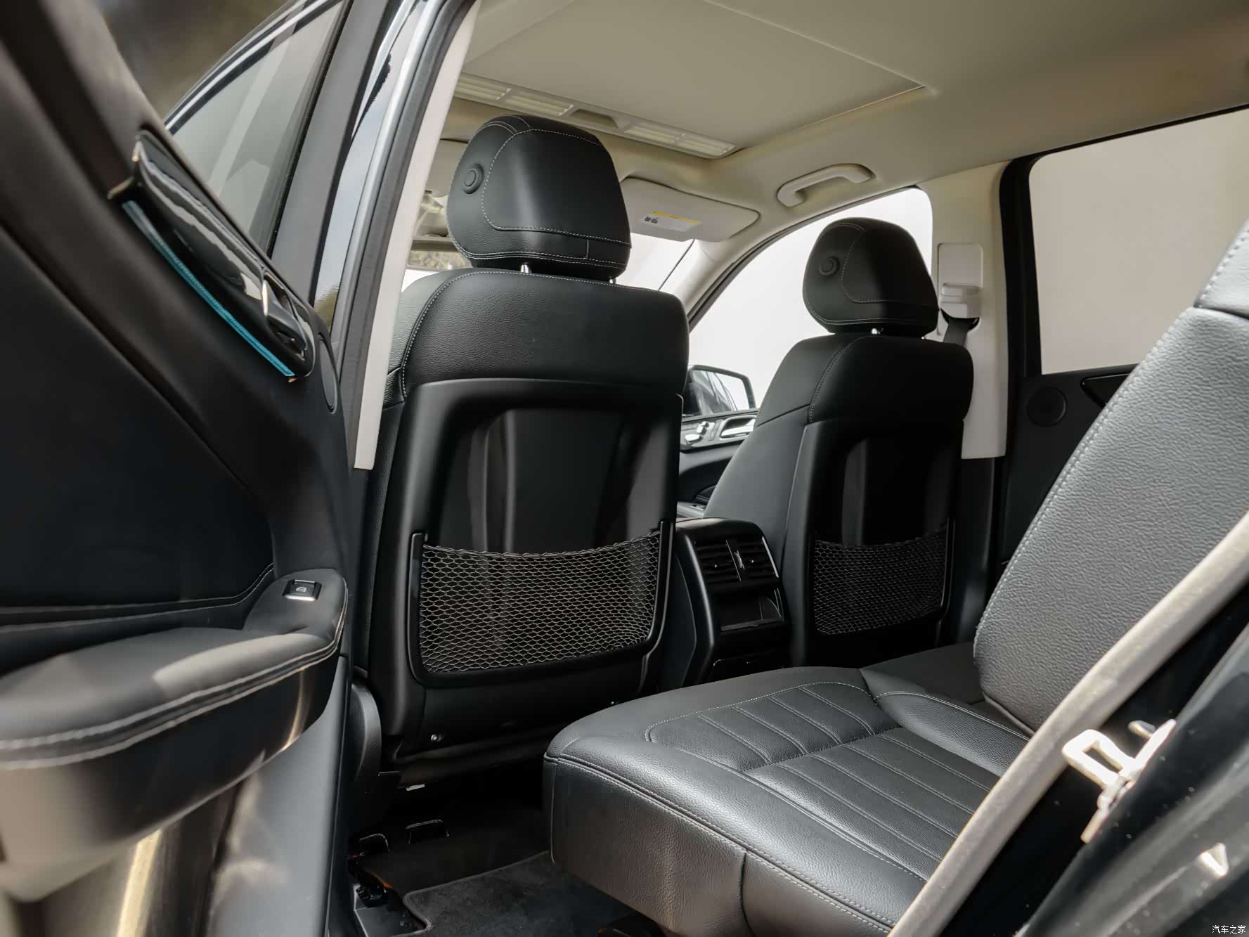 Mercedes-Benz GLS, 2026 10