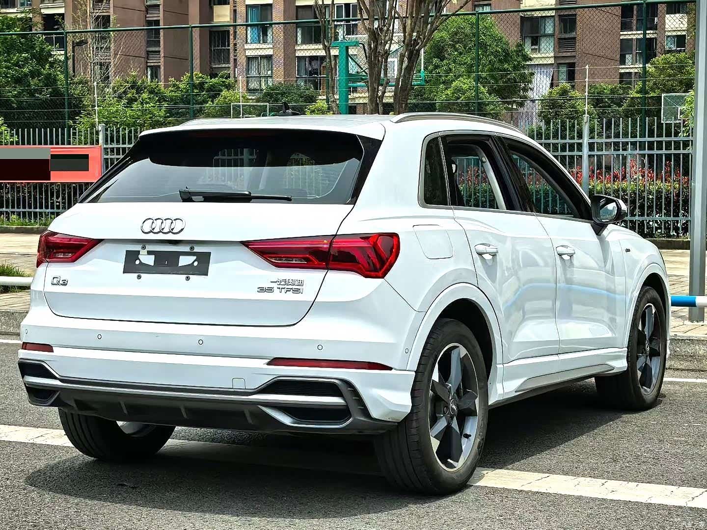 Audi Q3, 2021 4
