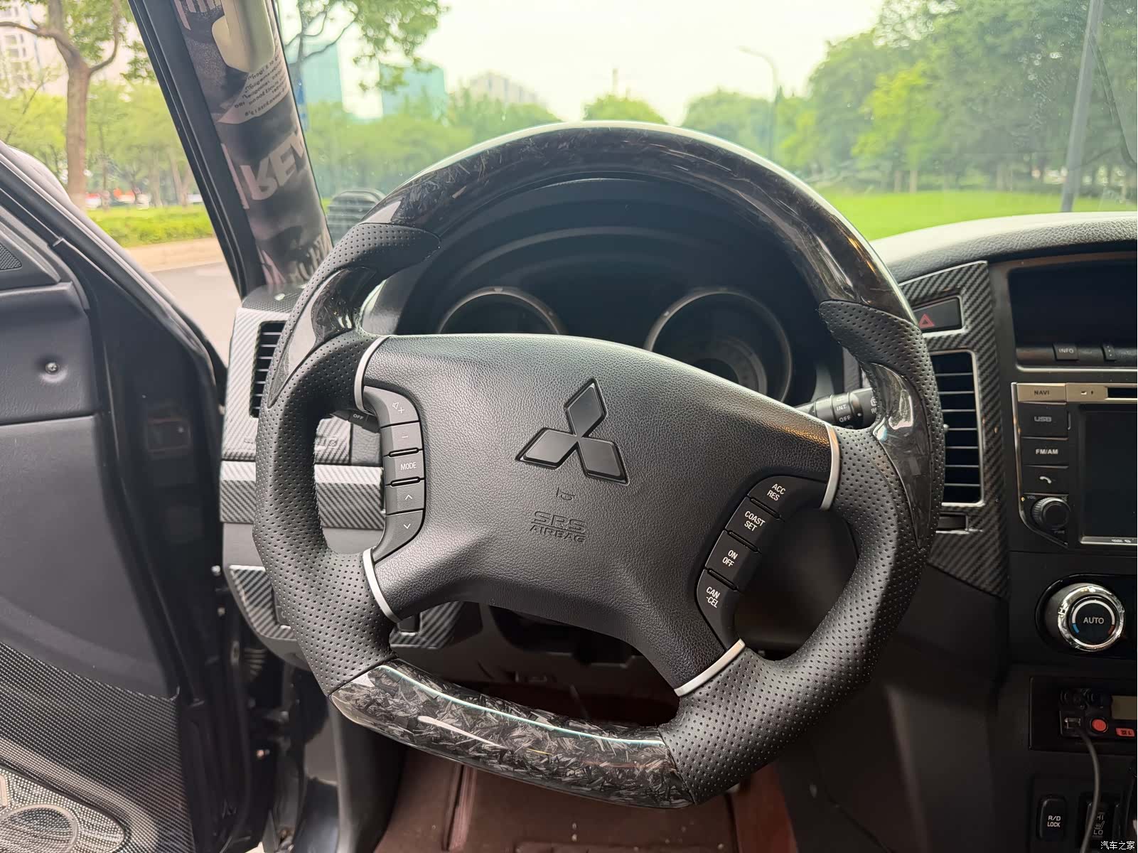 Mitsubishi Pajero, 2016 14