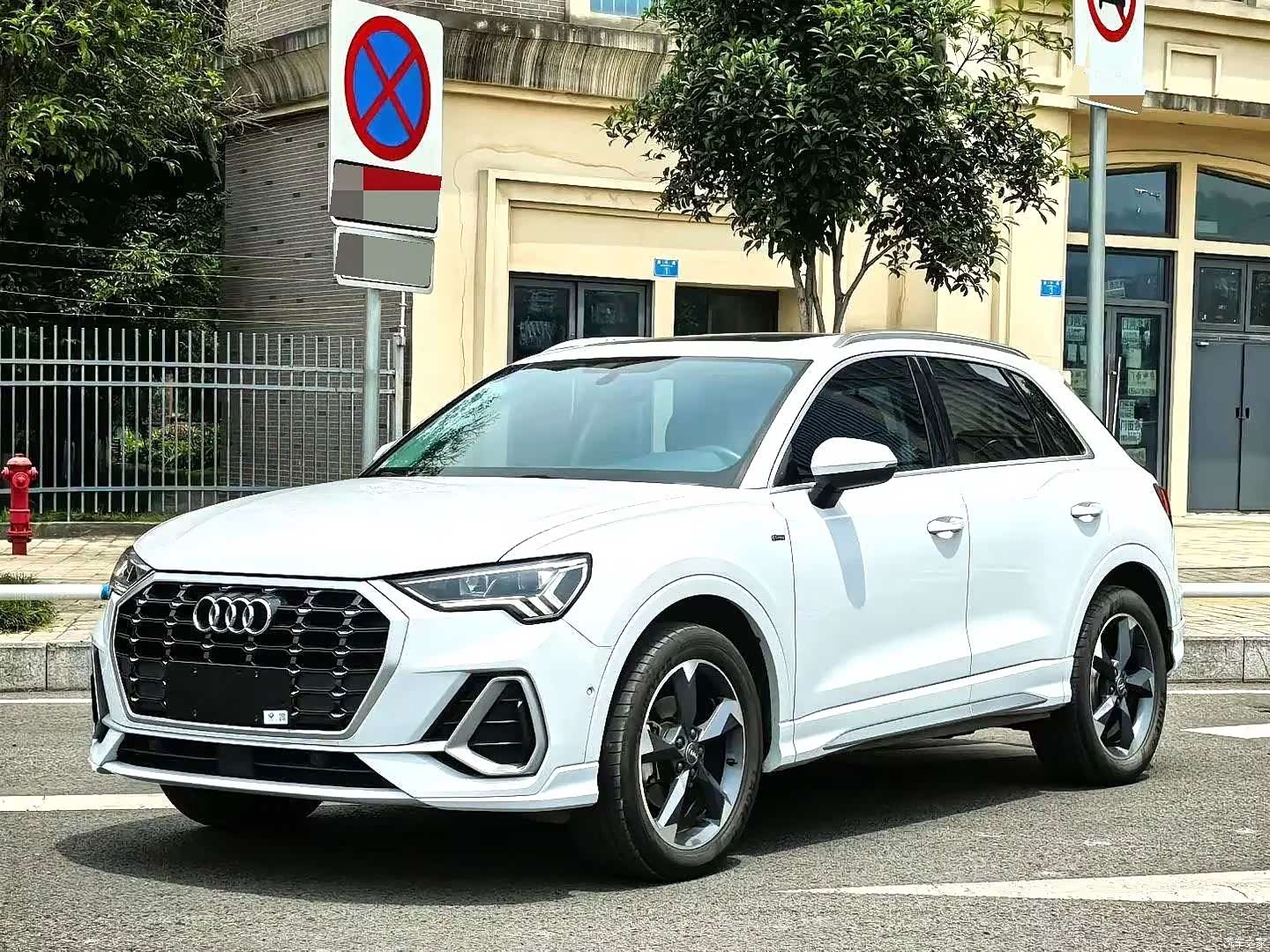 Audi Q3, 2021 1