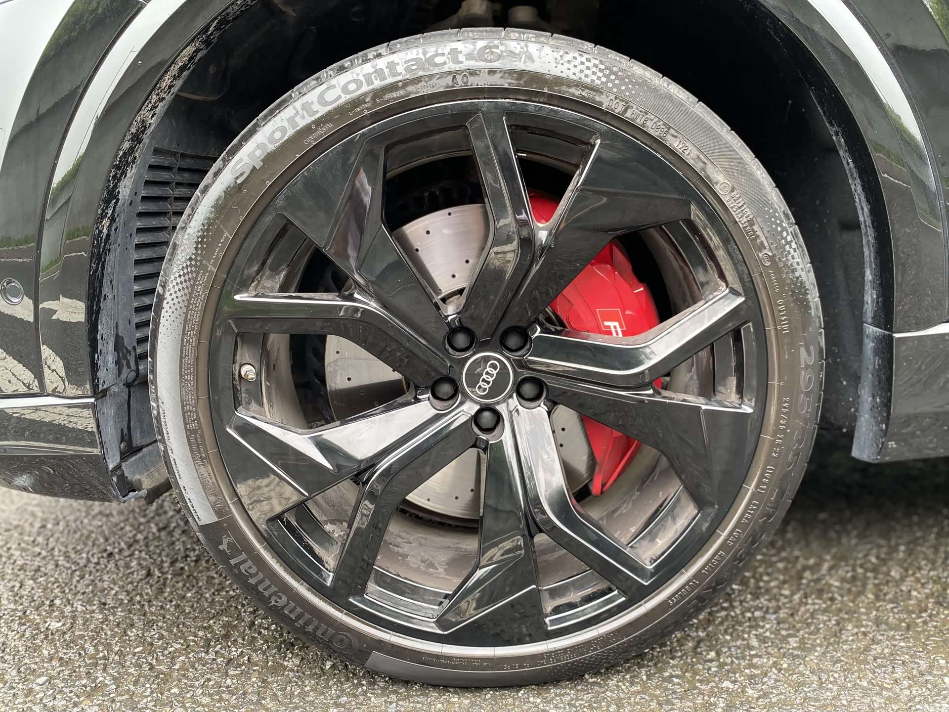 Audi Q8, 2022 25