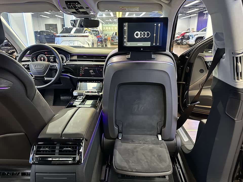 Audi A8 Audi A8