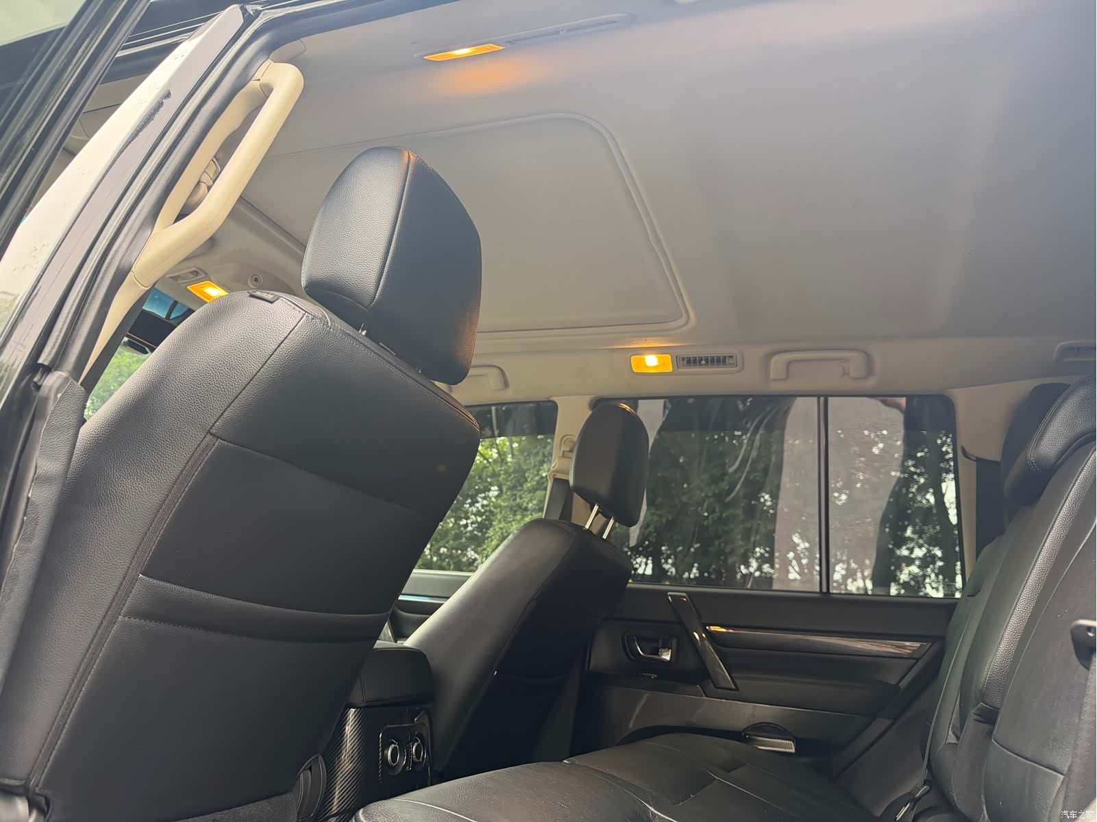 Mitsubishi Pajero, 2016 11