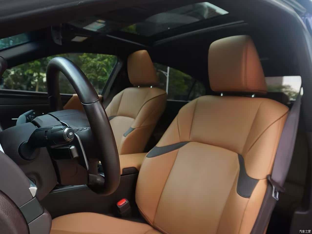 Lexus ES, 2020 13