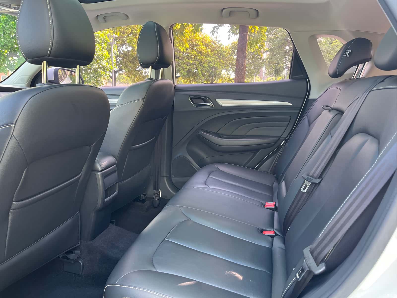 Roewe RX3, 2019 все фото