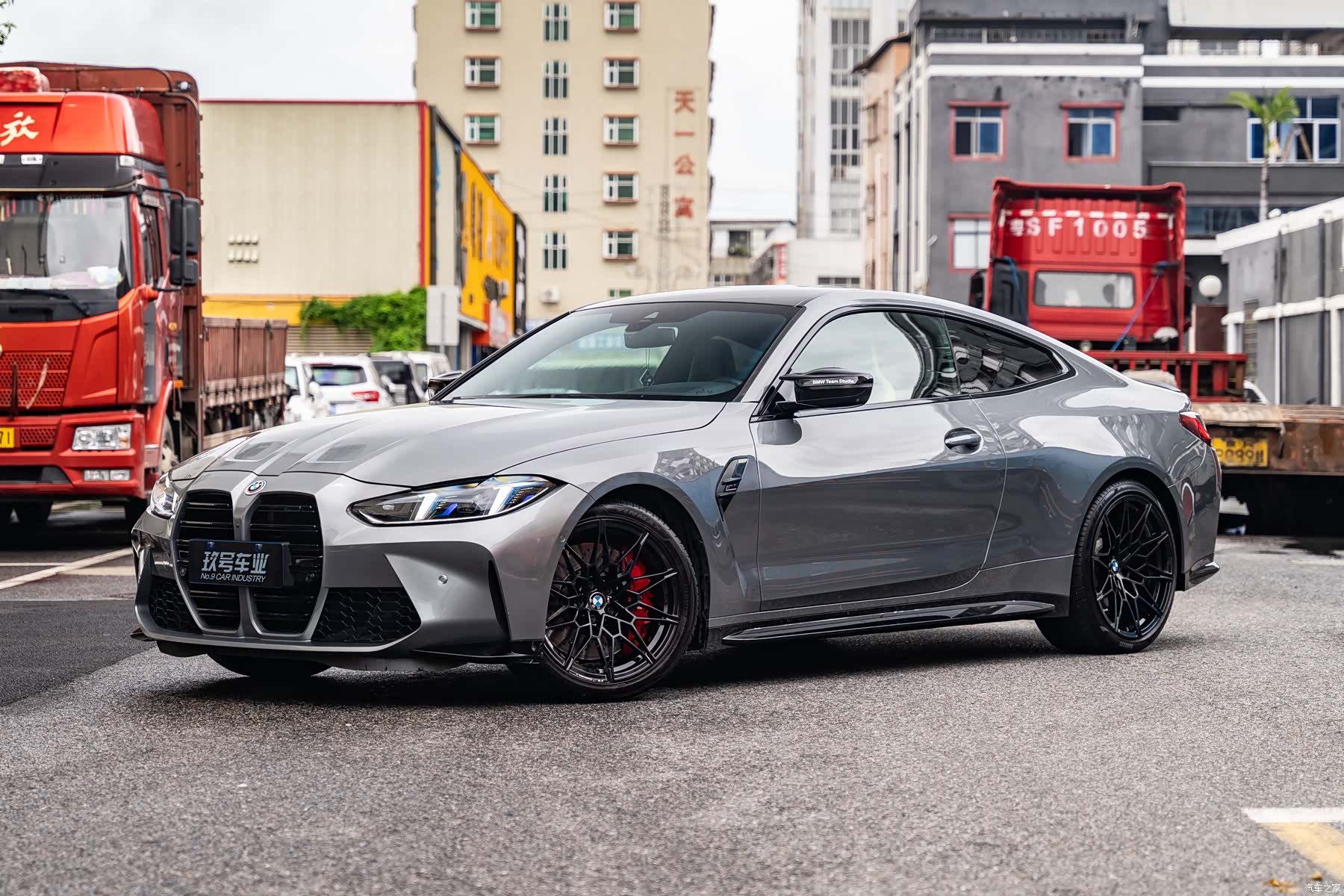 BMW M4, 2023 1