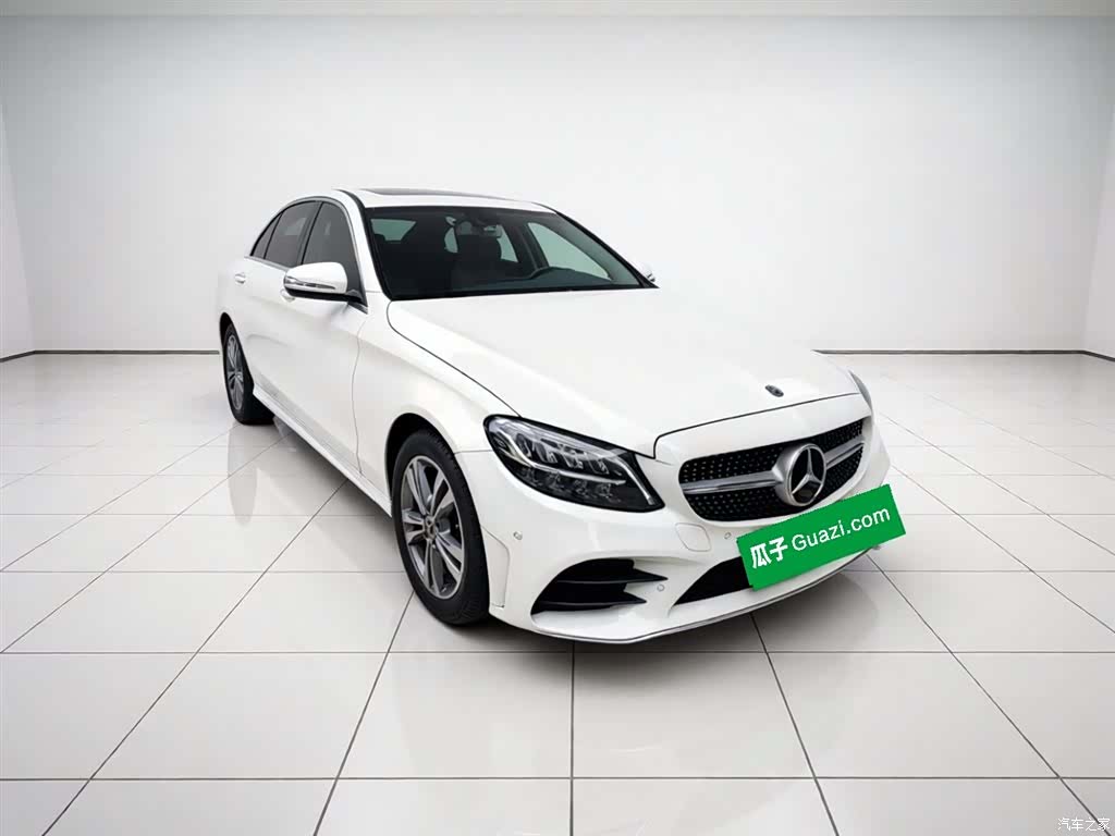 Mercedes-Benz C-Class, 2019 3