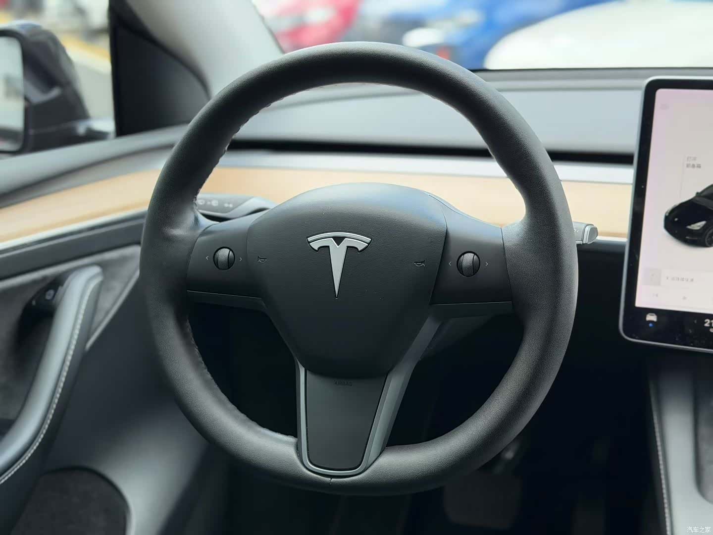 Tesla Model Y, 2021 11