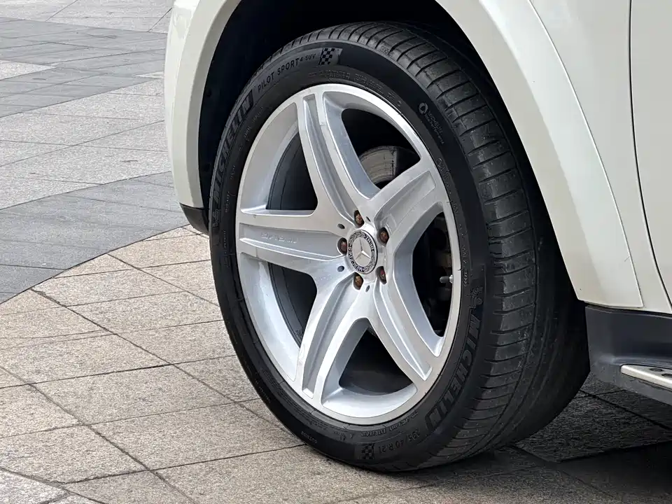 Mercedes-Benz GL grade