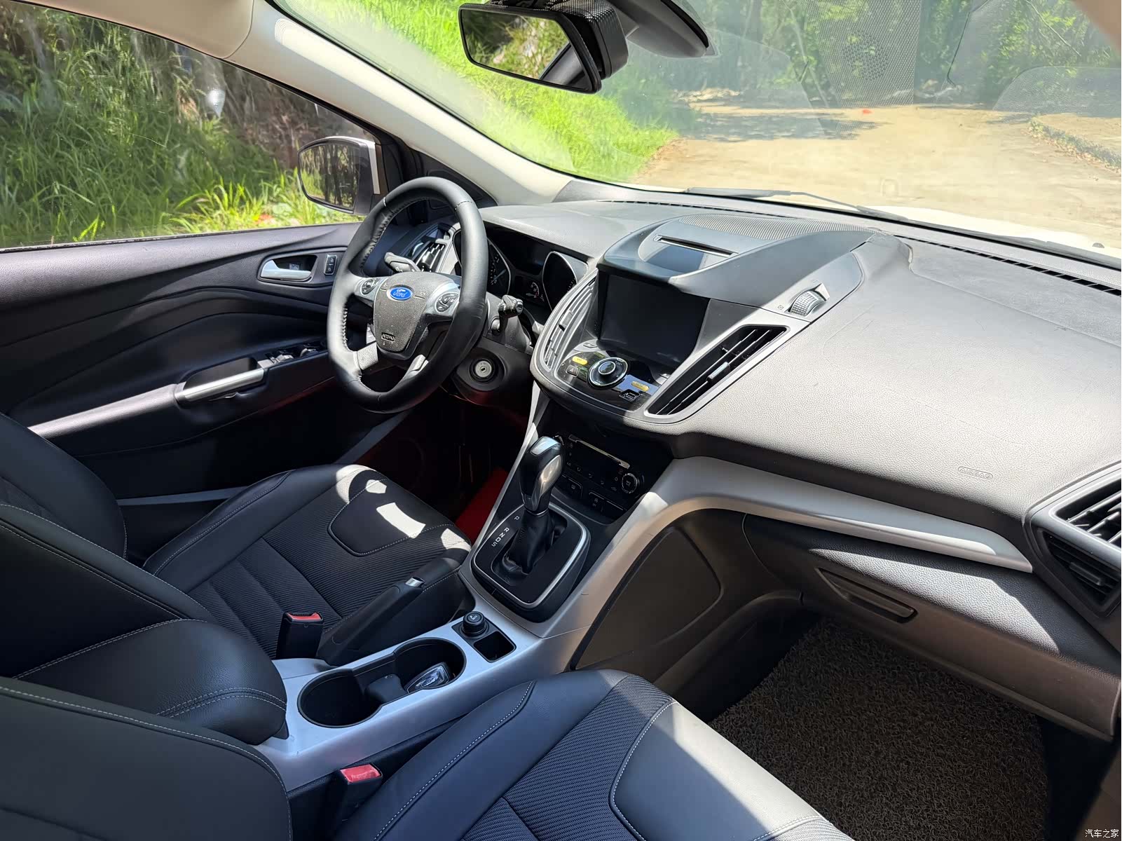Ford Kuga, 2015 19