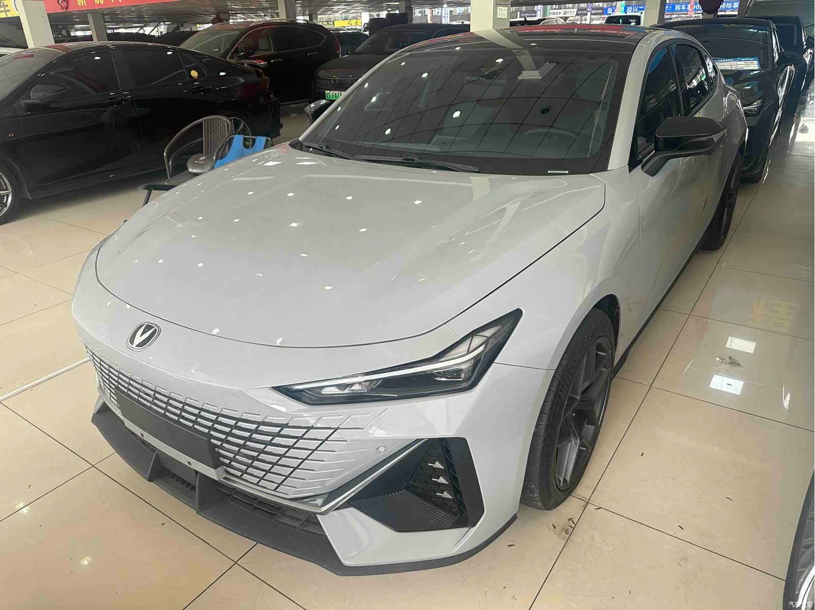 Changan UNI-V, 2022 1