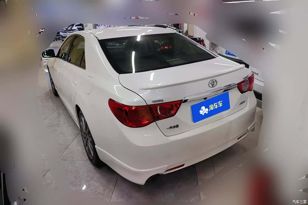 Toyota 2.5V, 2013 3