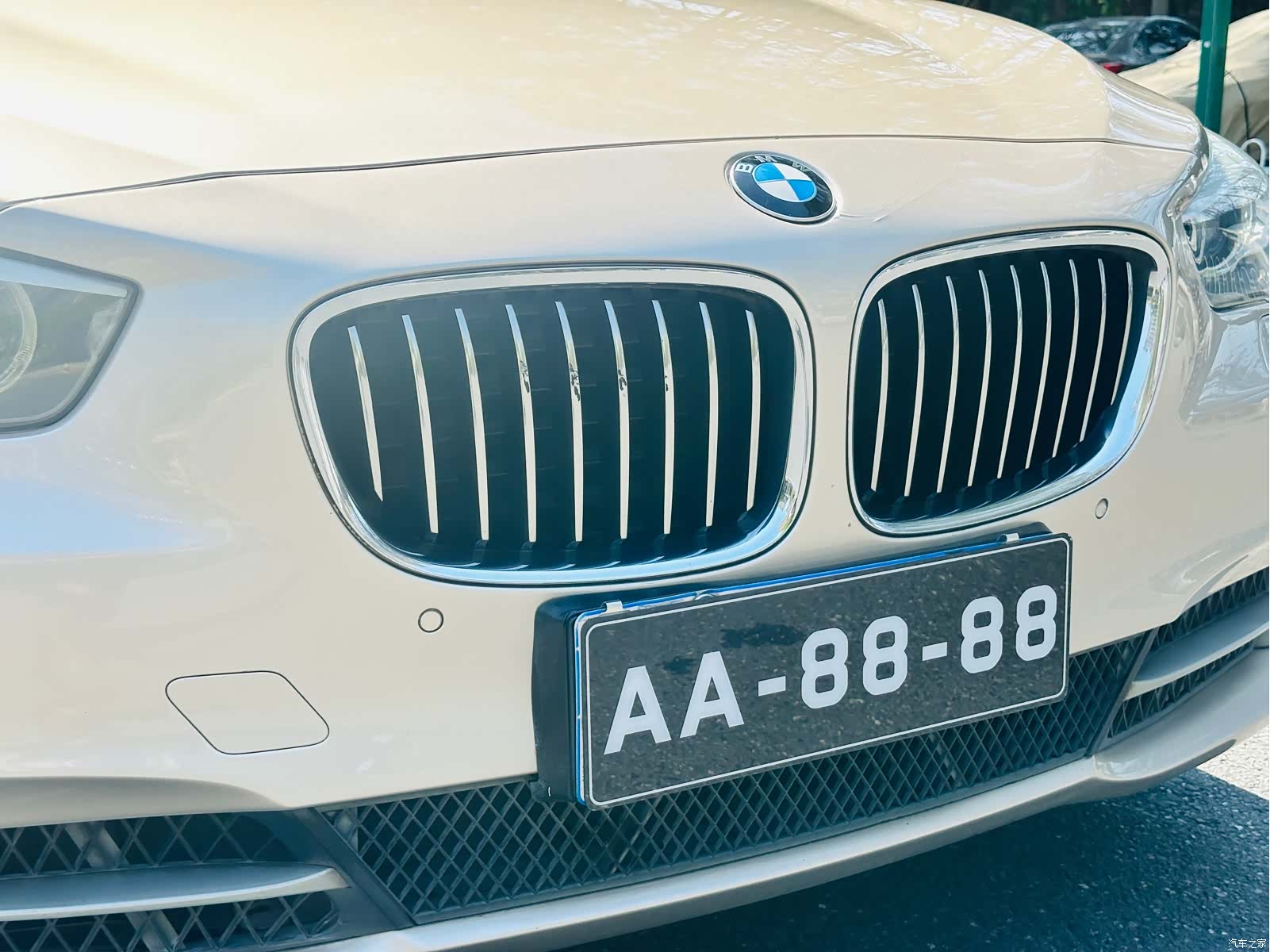 BMW 5 Series, 2011 16
