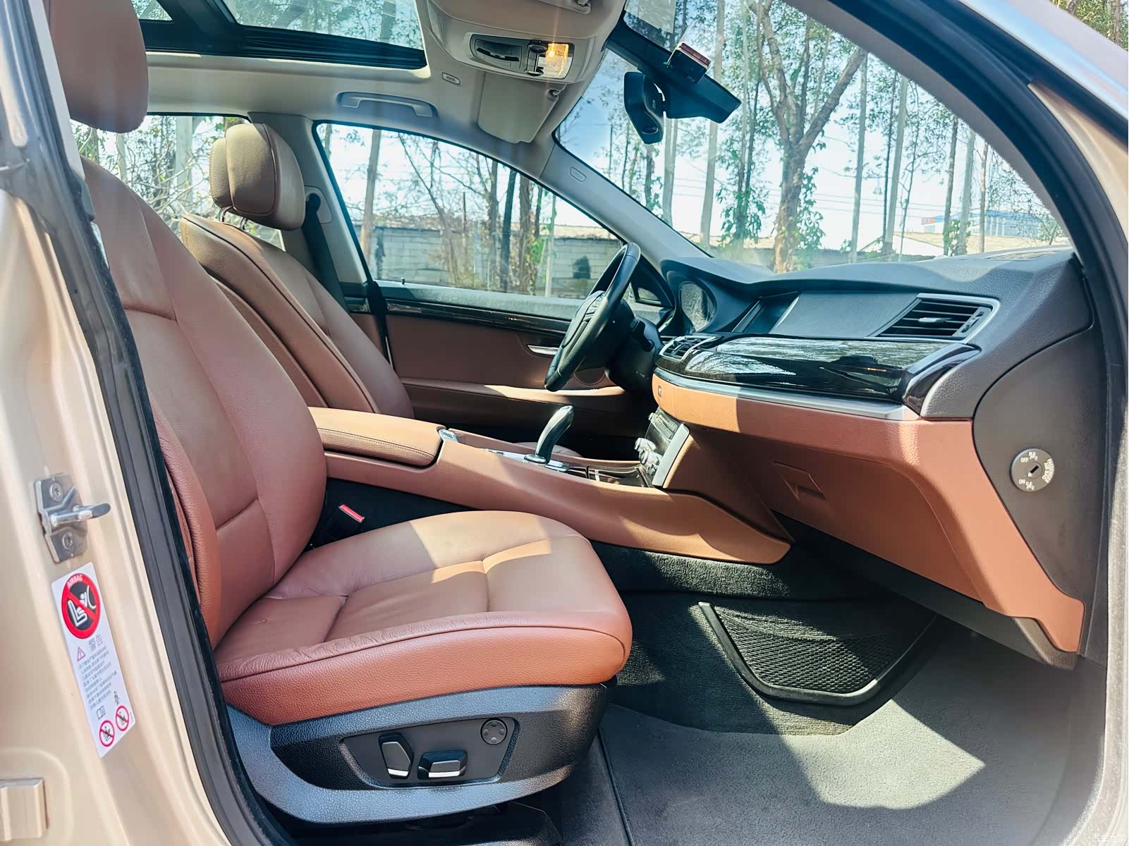 BMW 5 Series, 2011 20