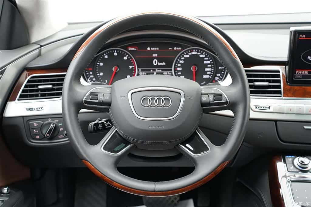 Audi A8L, 2013 12