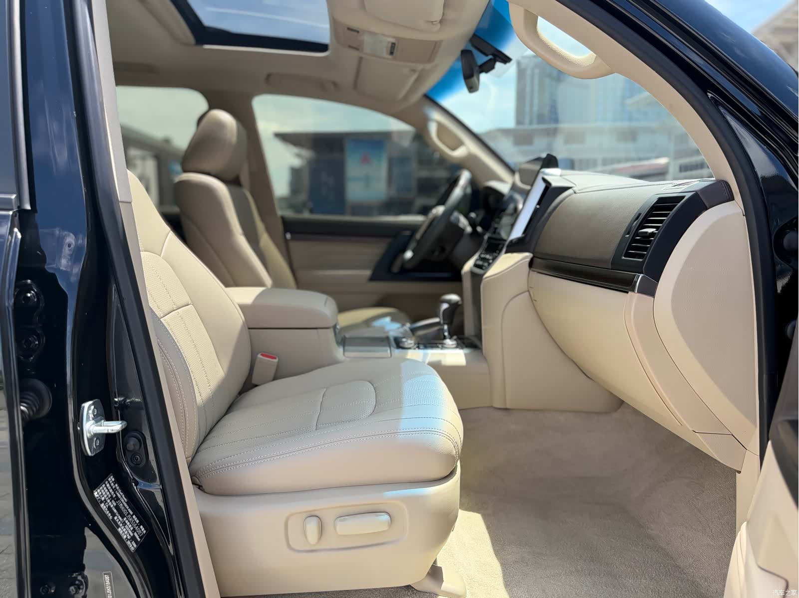 Toyota Land Cruiser, 2020 10