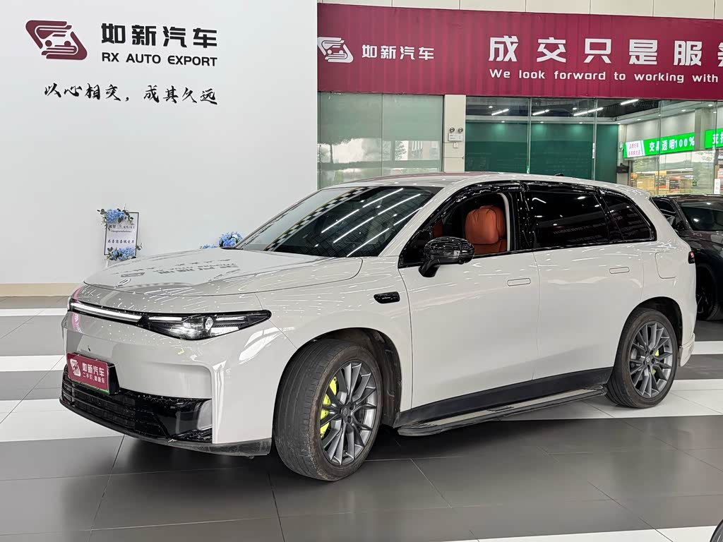 Leapmotor C10